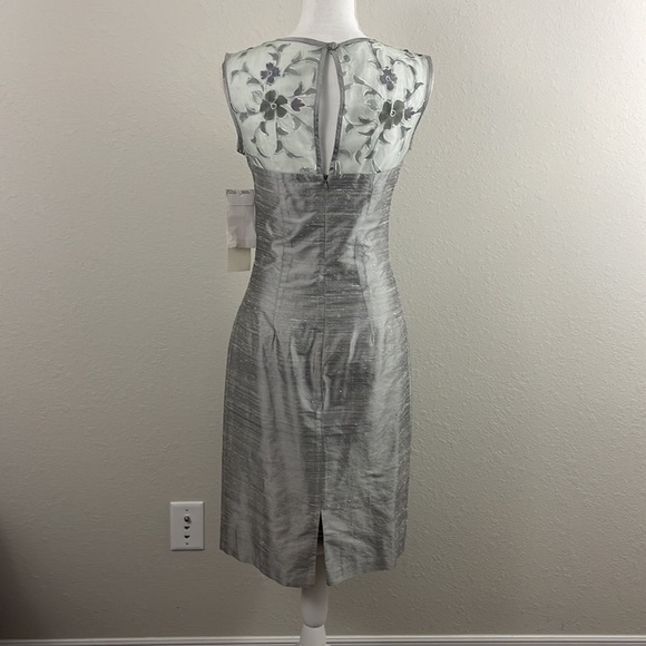 NWT, Mica, evening / cocktail dress.  100% silk, fully lined.  Size 4. - Picture 2 of 14